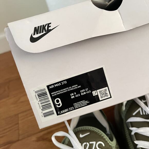 Nike Air Max 270 Womens Size 9 Medium Olive White-Oil Green Sneakers Athletic - Picture 9 of 10